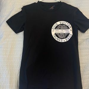 BLACK LOUIS VITTON SHIRT